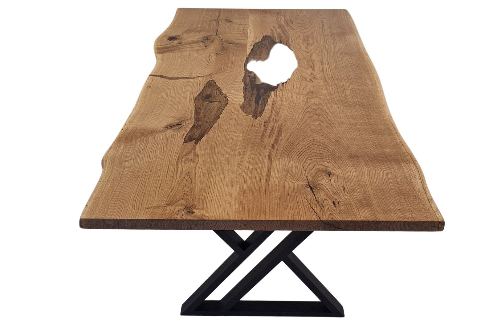 Table en chêne massif avec lac de résine – Reconstruction naturelle et élégance Exemplaire