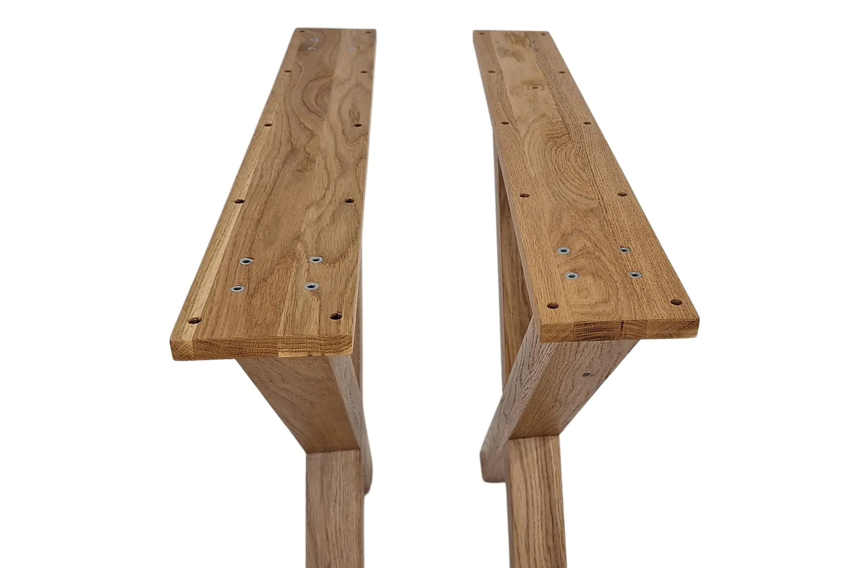 Pieds de table en chêne massif – Forme X élégante