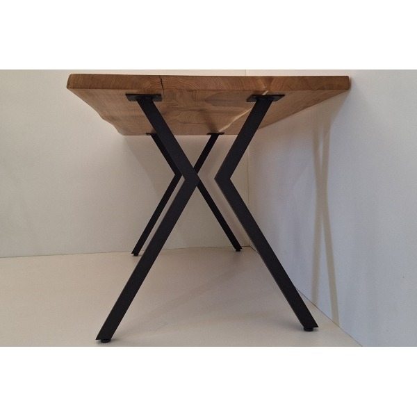 Pieds de table design fins – Élégance légère et solidité