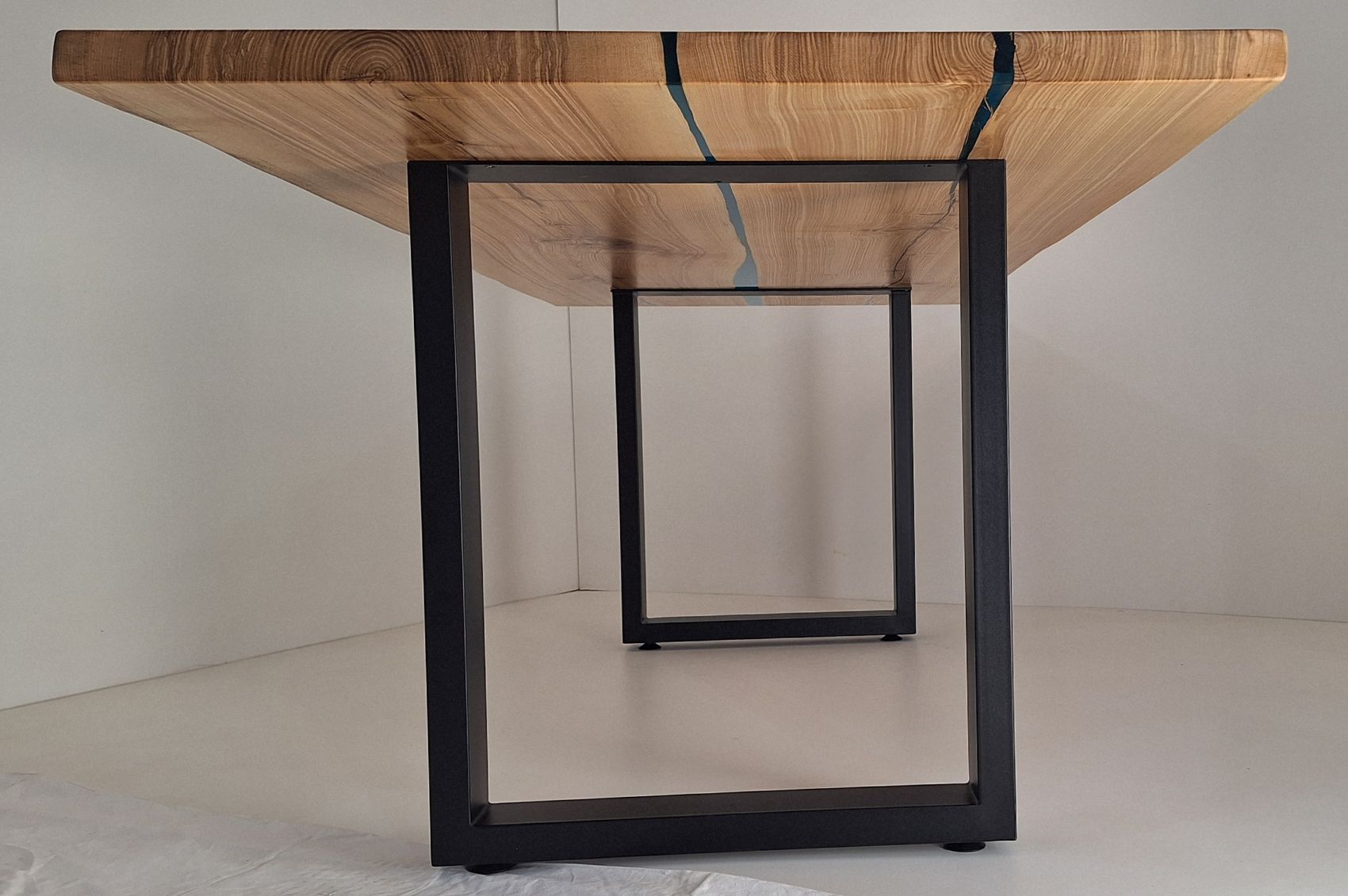 Pieds de table carrés en métal – Look moderne et robuste